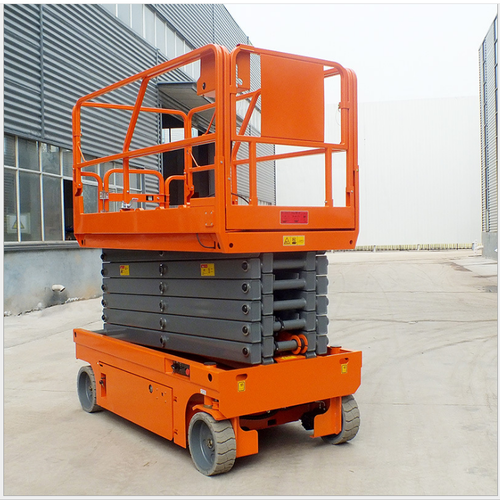 液压是自行走升降机(液压升降自动落什么原因)